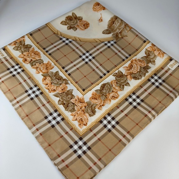 Burberrys vintage silk scarf - Picture 4 of 12